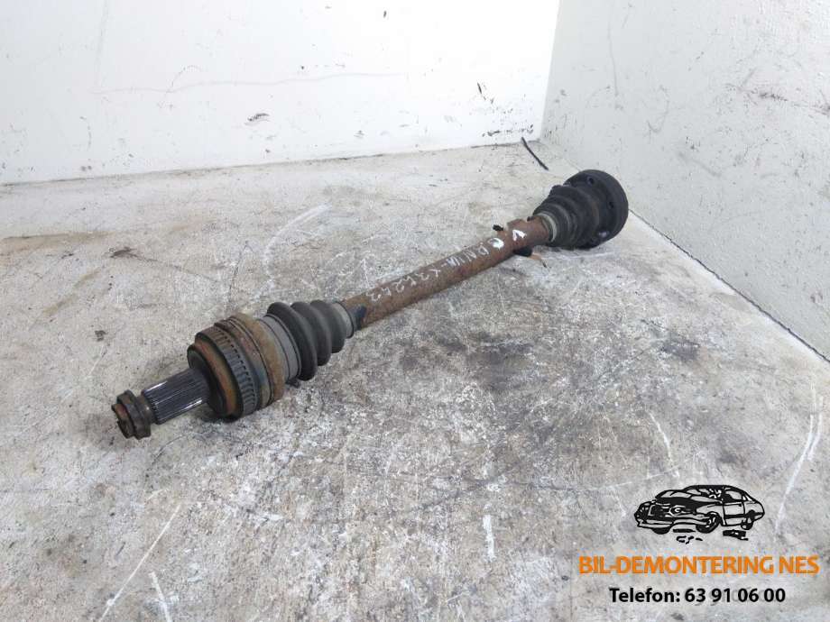 Drivaksel venstre bak, bensin/automat til BMW X3, 2003-2006 (Fase 1) (E83) (E83)