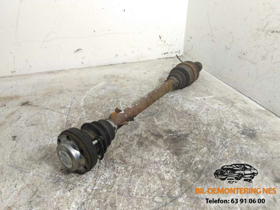 Drivaksel venstre bak, bensin/automat til BMW X3 2003-2006 (Fase 1) (E83) (E83)