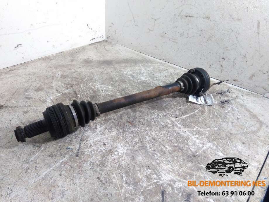 Drivaksel venstre bak, bensin/automat til BMW X3 2003-2006 (Fase 1) (E83) (E83)