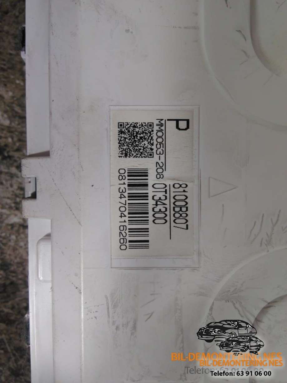 Instrumentpanel til Mitsubishi Outlander 2010-2012 (Type II, Fase 2)  (0T34300|8100B807|)