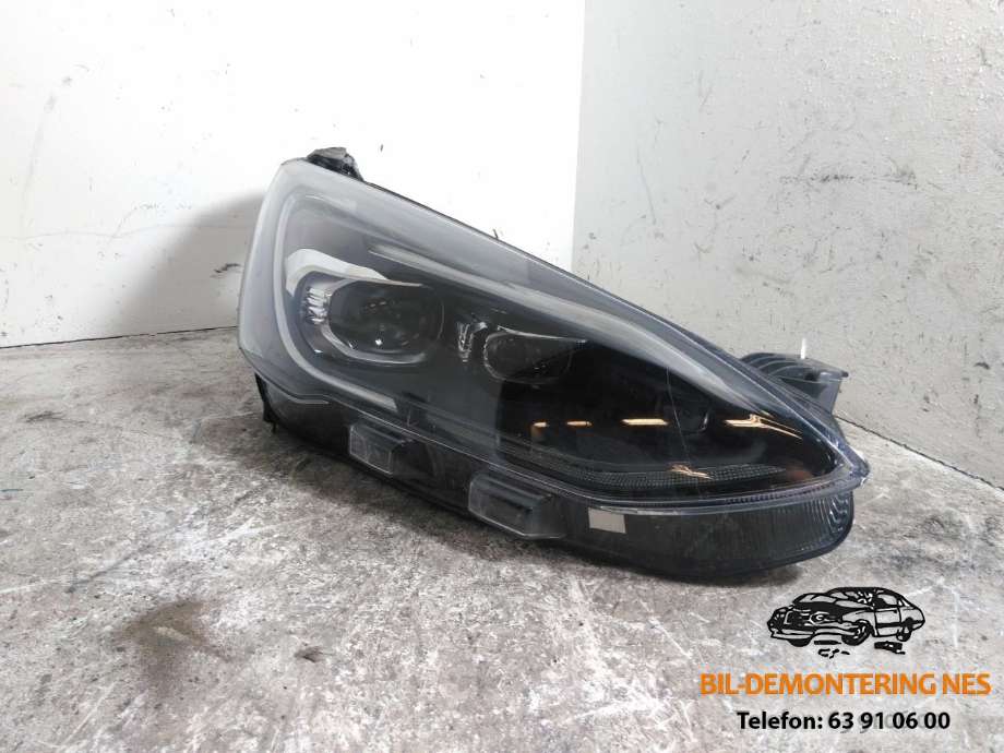 Frontlykt høyre full-LED til Ford Focus, 2018-->> (Type IV) (JX7B-13E016-AJ)