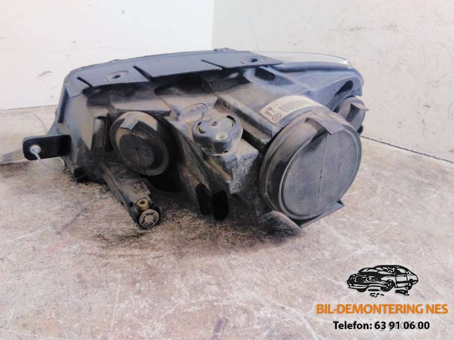 Frontlykt høyre halogen til VW Passat 2005-2010 (B6) (B6) (3C0941006|)