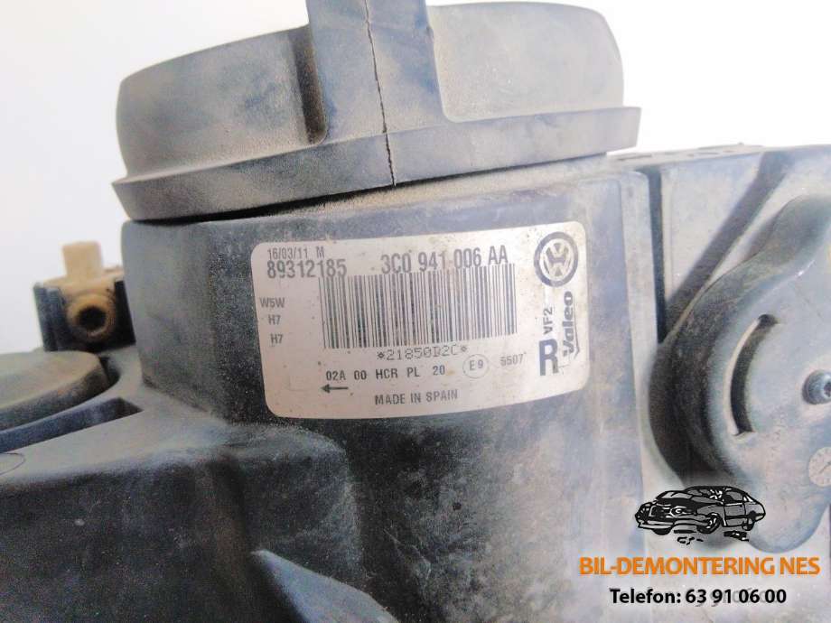 Frontlykt høyre halogen til VW Passat 2005-2010 (B6) (B6) (3C0941006|)