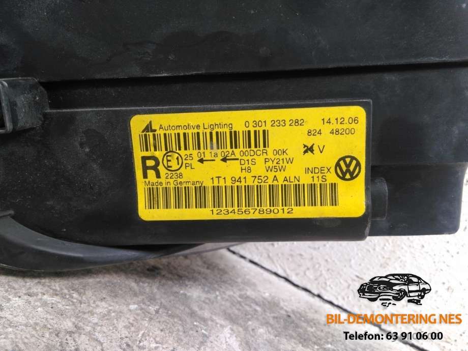 Frontlykt høyre xenon til VW Touran 2007-2010 (Type I, Fase 2)  (0301233282|)