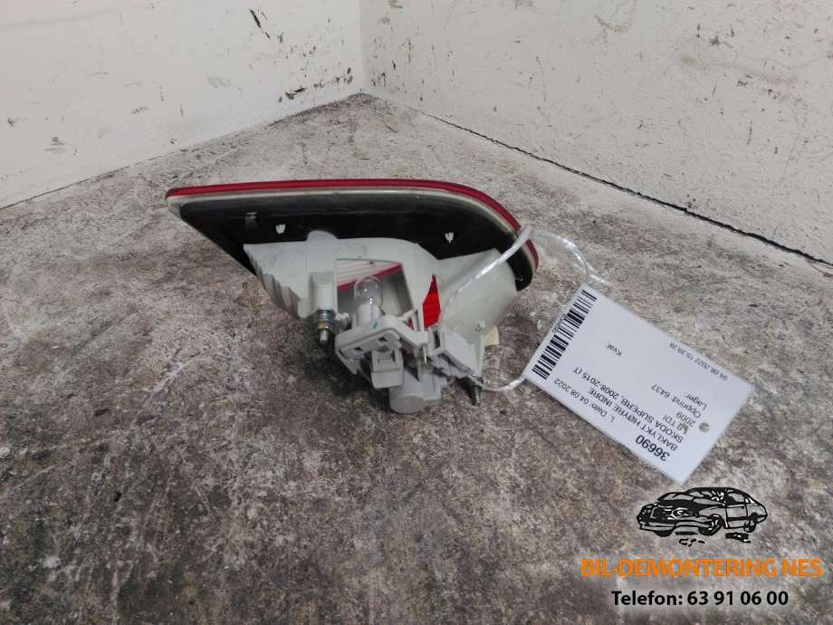 Baklykt høyre indre til Škoda Superb 2008-2015 (Type II)  (08S3T5945094|)