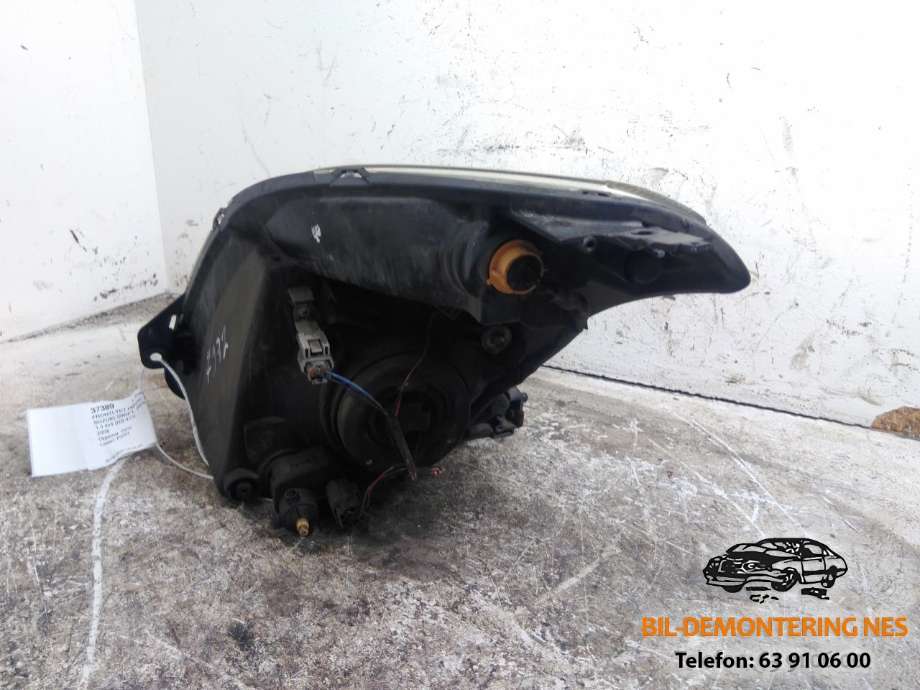 Frontlykt høyre halogen til Suzuki Swift 2005-2010  