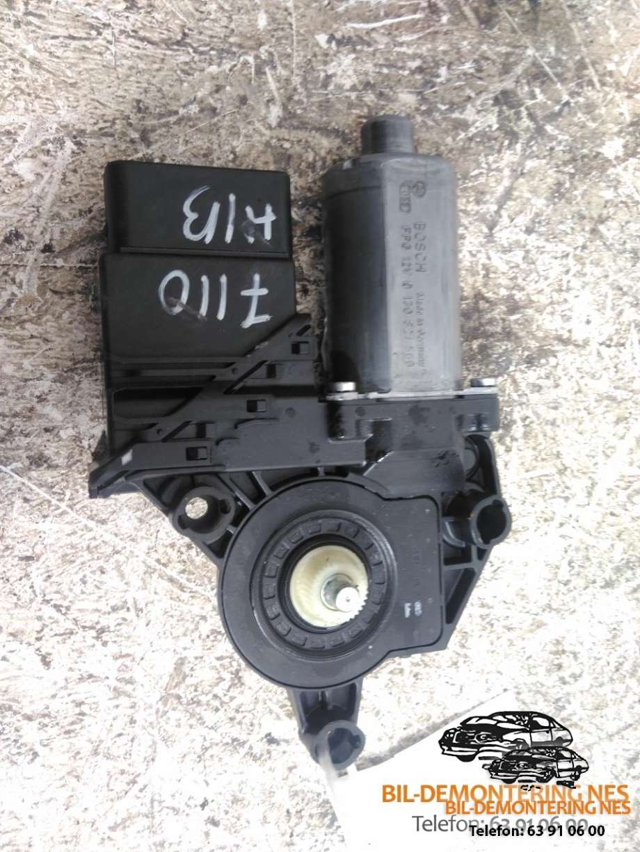 Ruteheis, kun motor, høyre bak til VW Touran, 2010-2015 (Type I, Fase 3)  (BOSCH|013081566)