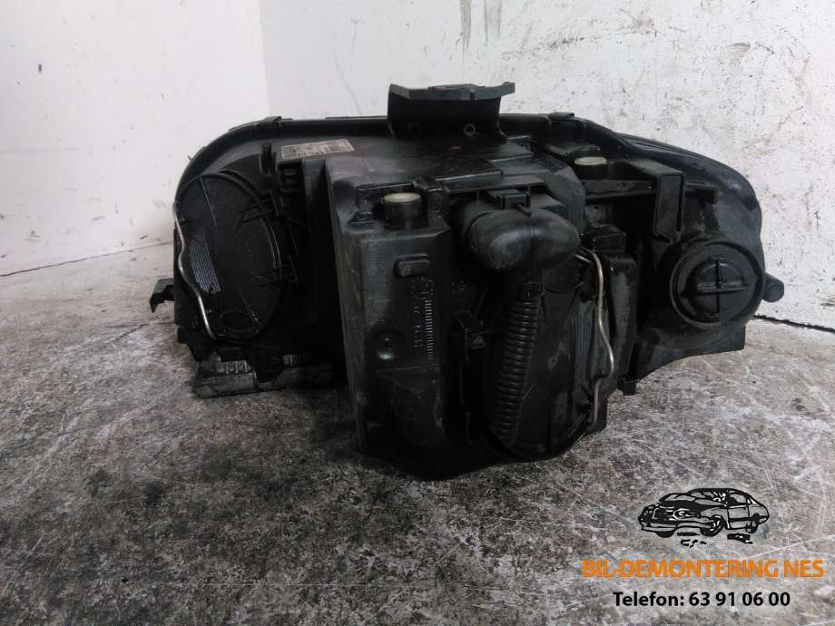 Frontlykt høyre xenon til Audi A3 2003-2008 (Type II, Fase 1)  (0301231272|)