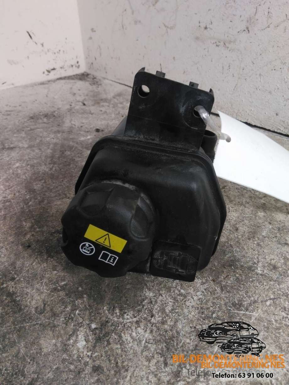 Ekspansjonstank til BMW X5, 2013-2018 (F15) (F15) 