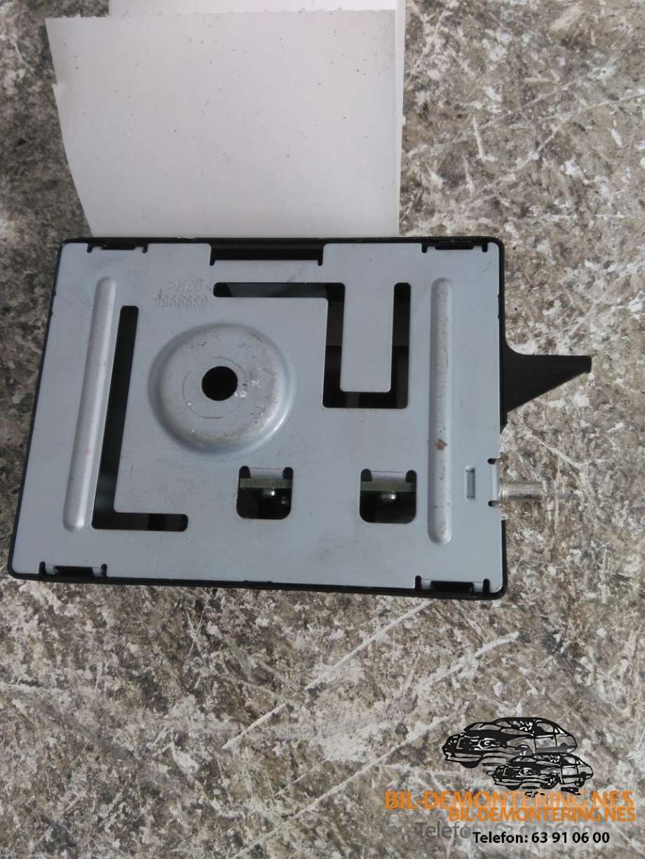 Antenne forsterker til BMW i3 2013-2022  (932573501|)