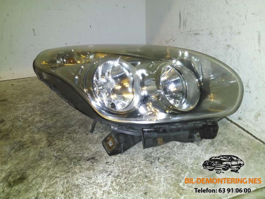 Frontlykt høyre halogen til Fiat Doblo, 2010-->> (Type II)  (51810671)