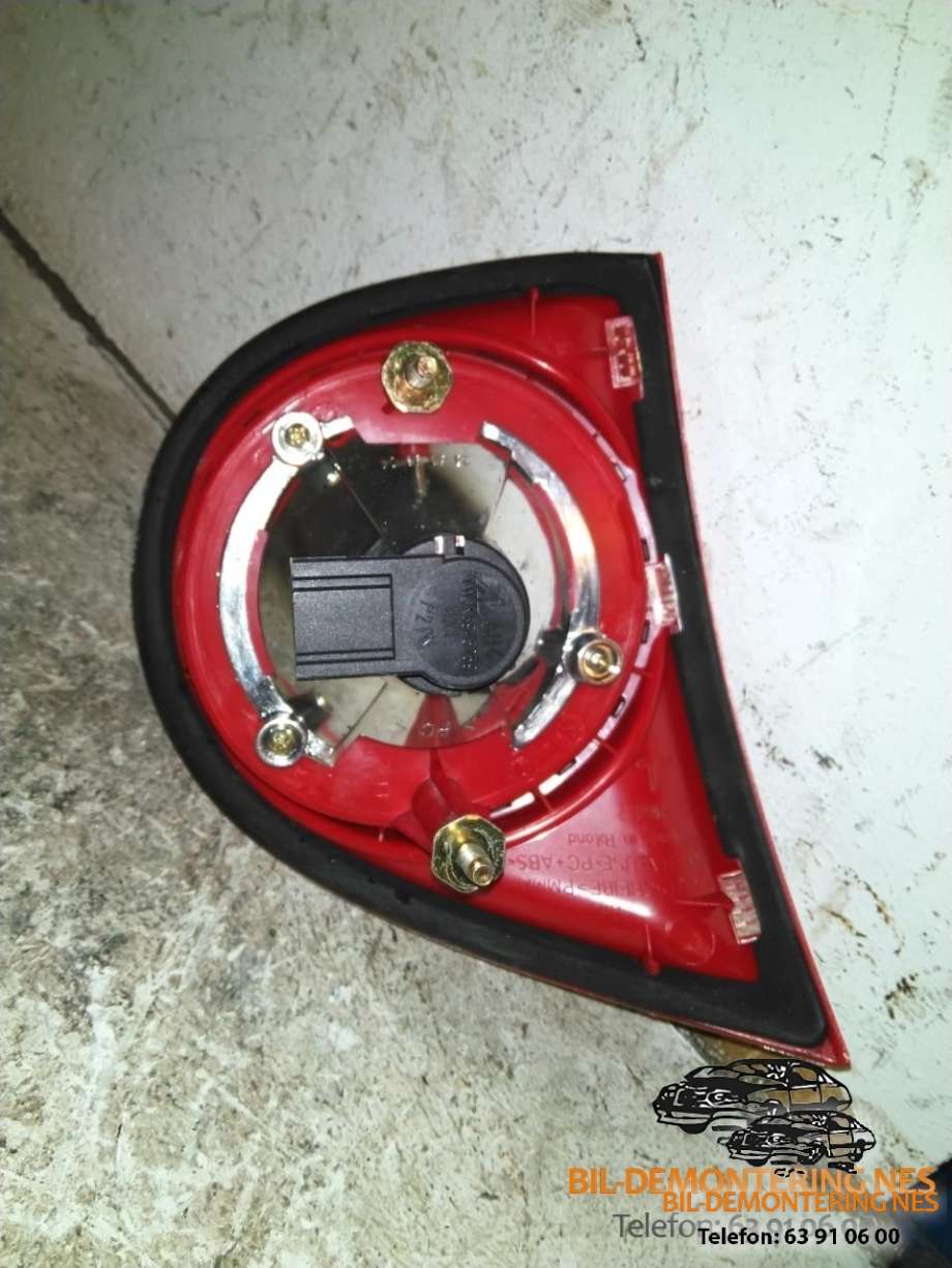 Baklykt høyre indre til VW Golf V, Combi 2003-2008  (1K6945094E|)