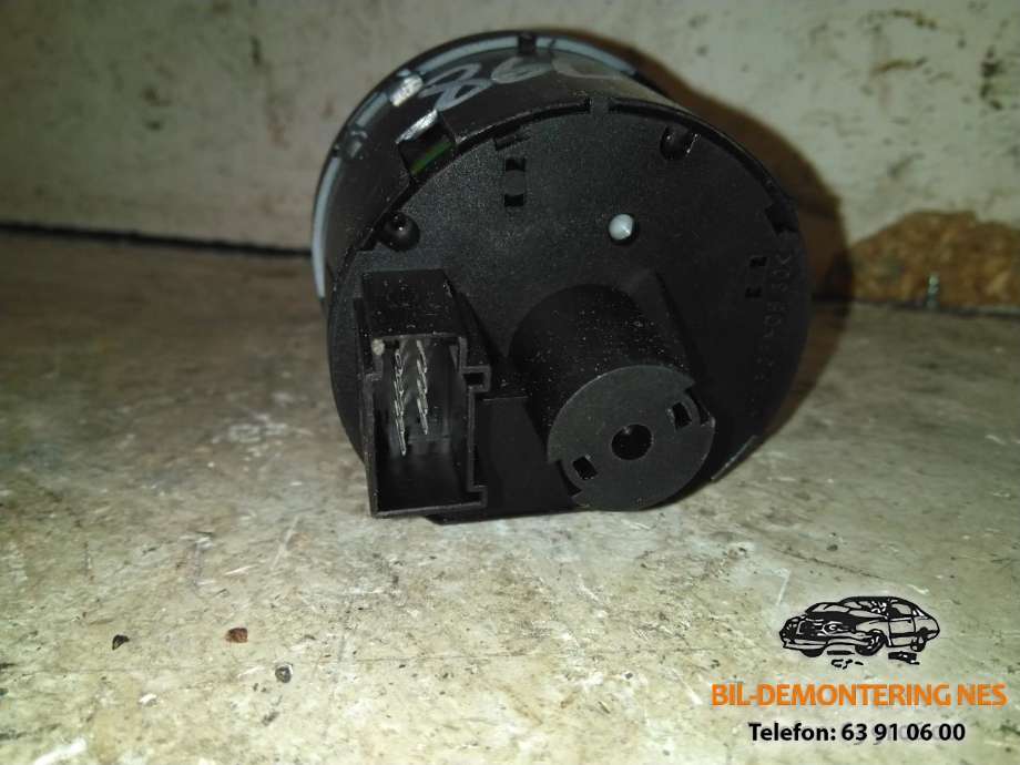 Bryter lys til VW Passat 2005-2010 (B6) (B6) (1K0941431M|)