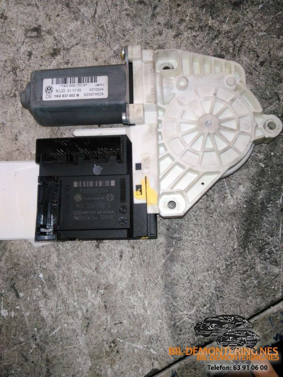 Ruteheis, kun motor, høyre foran til VW Golf V, Combi 2003-2008  (1K0959702K|1K4837402K|)