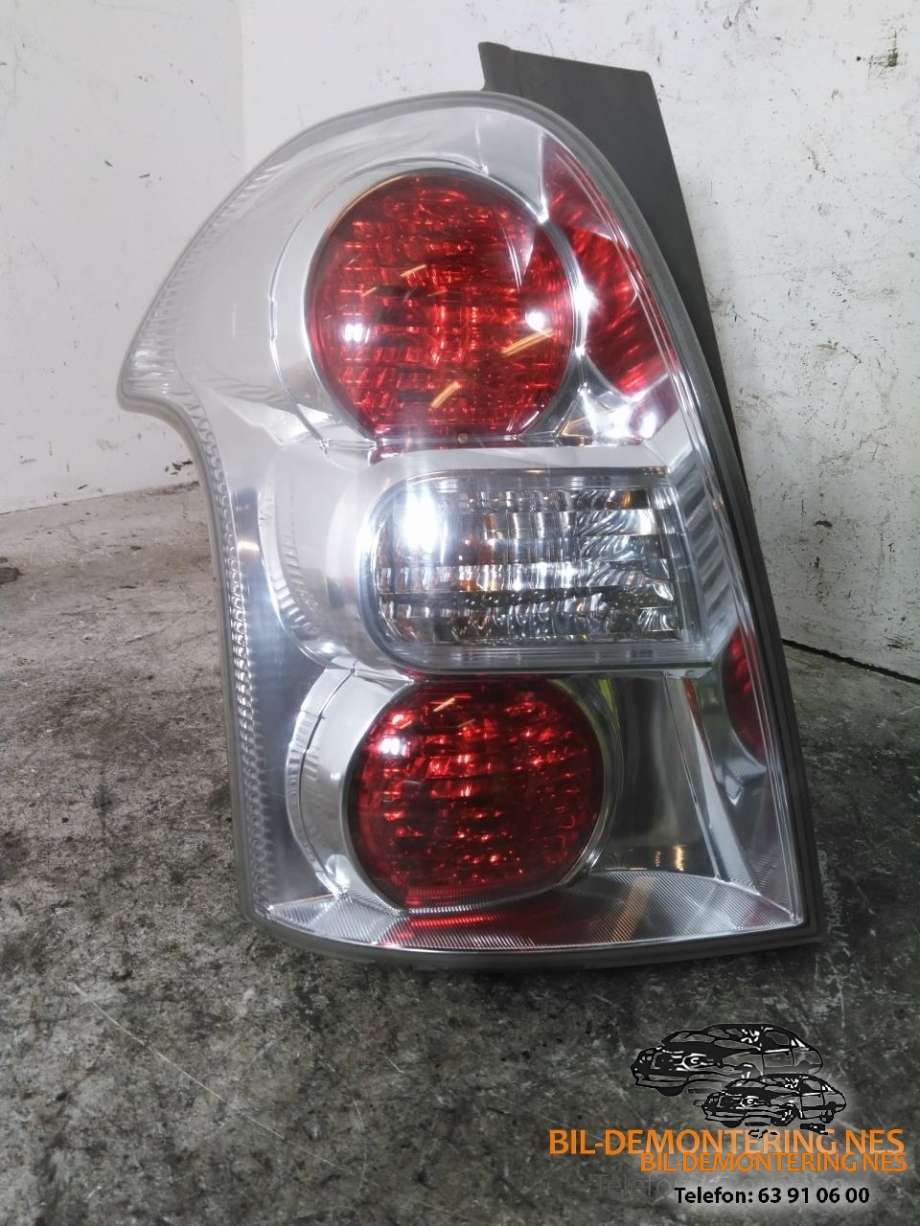 Baklykt venstre til Toyota Verso, 2002-2004 (COROLLA) (COROLLA) 
