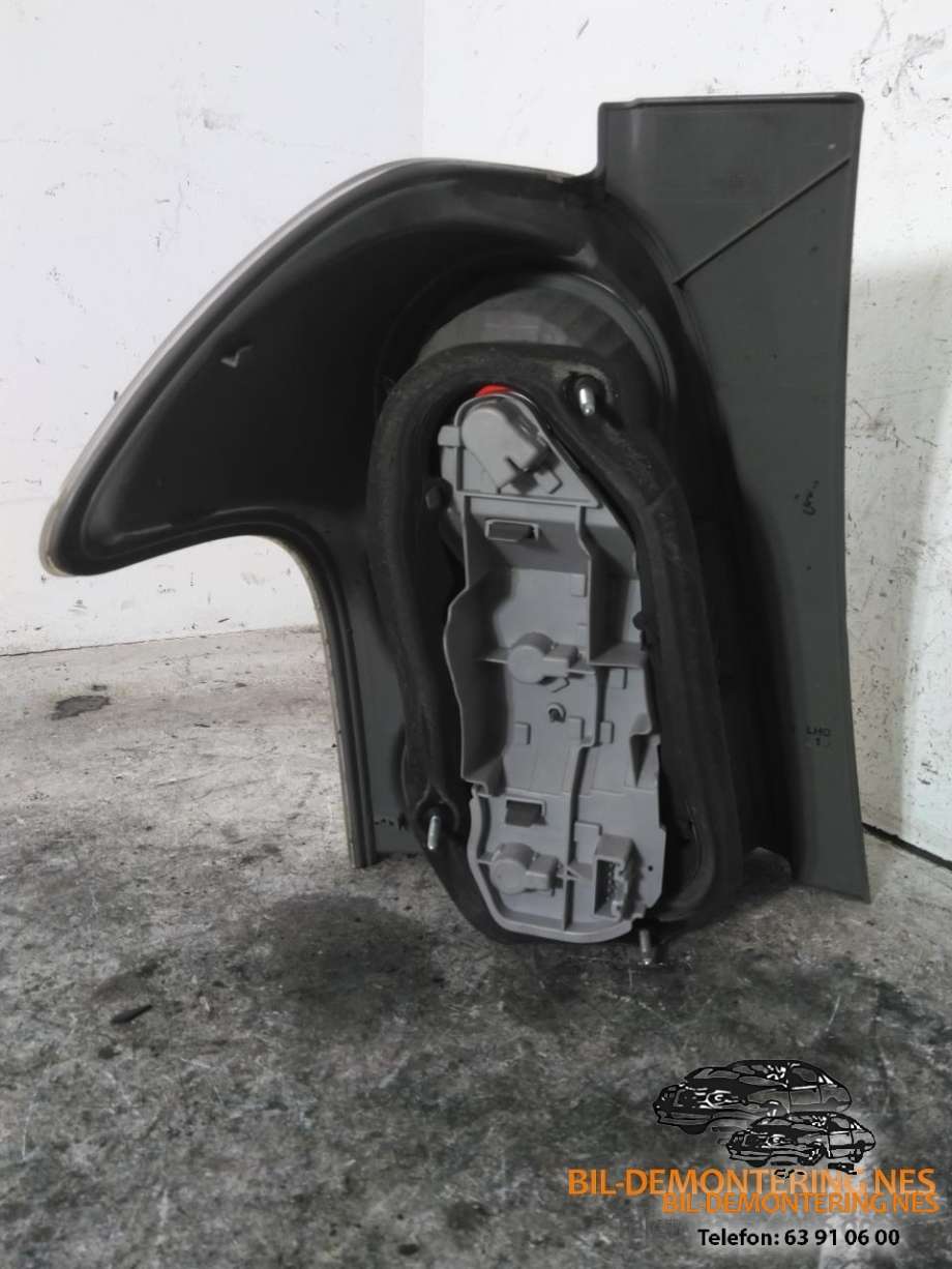 Baklykt høyre til Toyota Verso 2002-2004 (COROLLA) (COROLLA) 