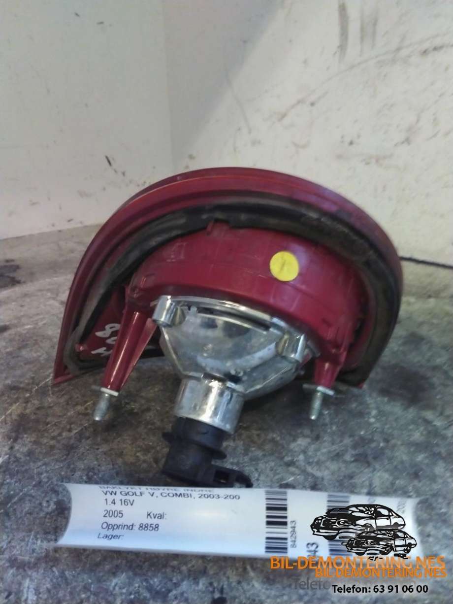 Baklykt høyre indre til VW Golf V, Combi 2003-2008  