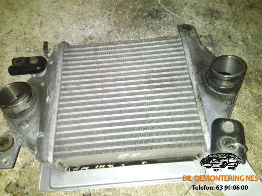 Radiator (manuell gir) til Nissan King Cab, 1998-2001 (Fase 1) (D22) (D22) 