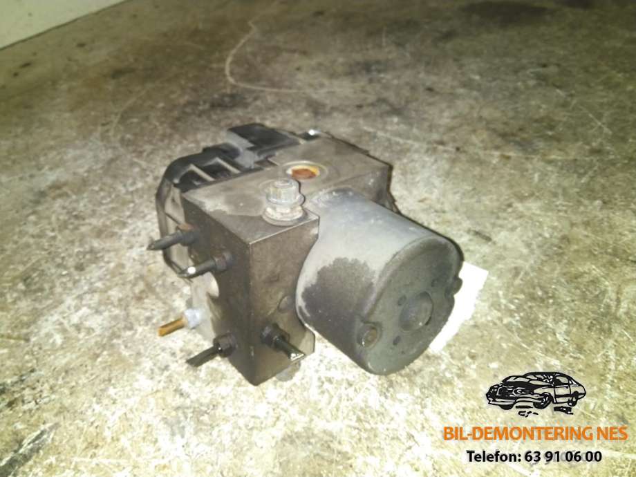 ABS sentral til Nissan King Cab, 1998-2001 (Fase 1) (D22) (D22) 