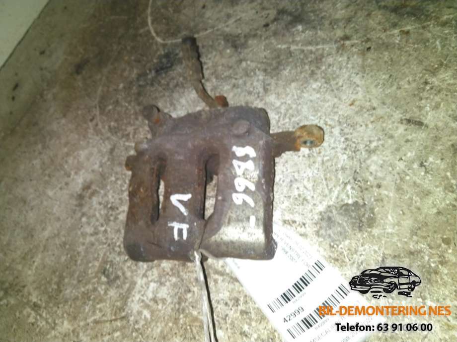 Bremsecaliper venstre foran til Nissan King Cab, 1998-2001 (Fase 1) (D22) (D22) 