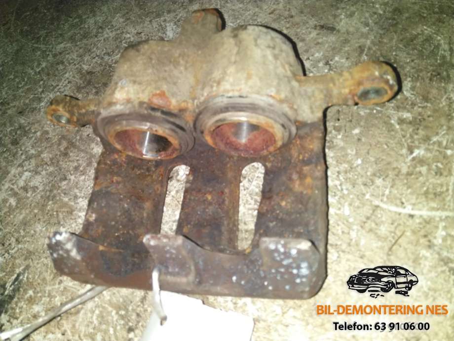Bremsecaliper venstre foran til Nissan King Cab 1998-2001 (Fase 1) (D22) (D22) 