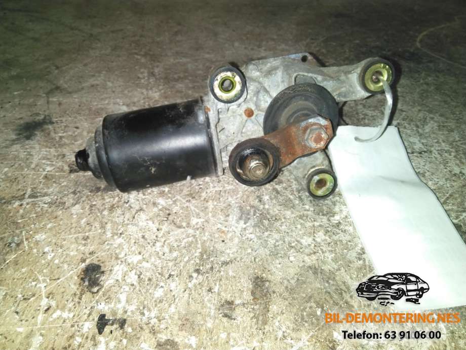 Viskermotor frontrute til Nissan King Cab, 1998-2001 (Fase 1) (D22) (D22)