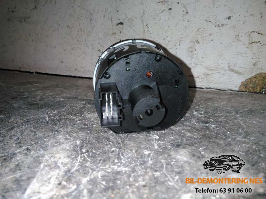 Bryter lys til VW Golf VII 2012-2017 (Fase 1)  (5G0941431BE|)