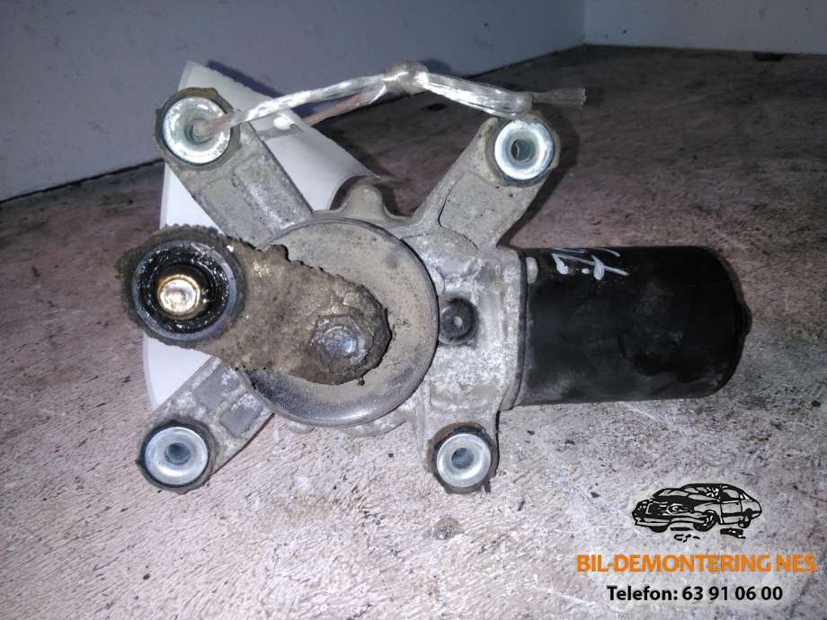 Viskermotor frontrute til Isuzu D-Max, 2007-2012 (Type I)  
