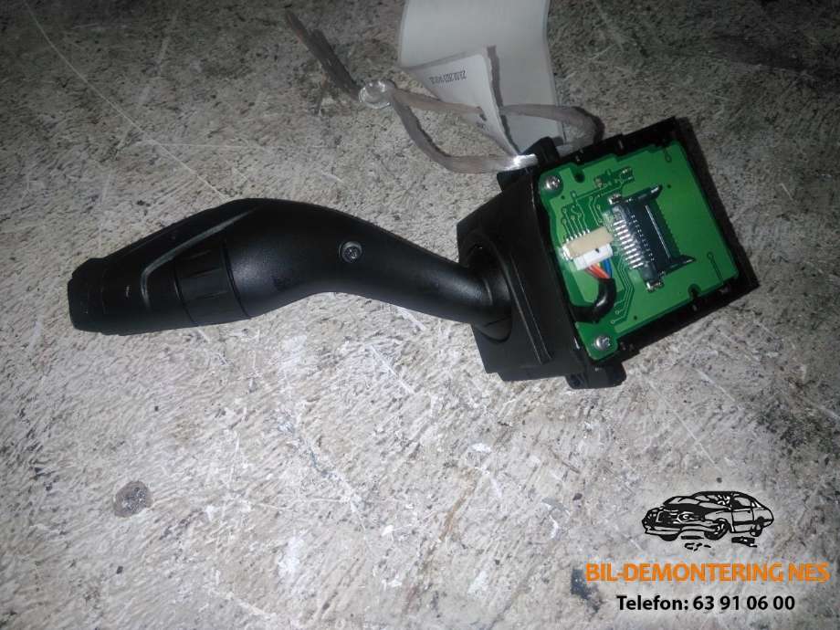 Bryter visker til Ford Focus 2011-2014 (Type III, Fase 1)  (FBYDA|AV6T-17A553-AC|)