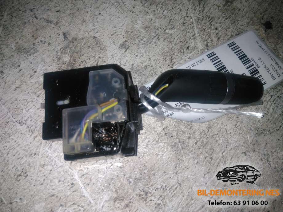 Bryter lys til Mazda 3 2009-2013 (Type II)  