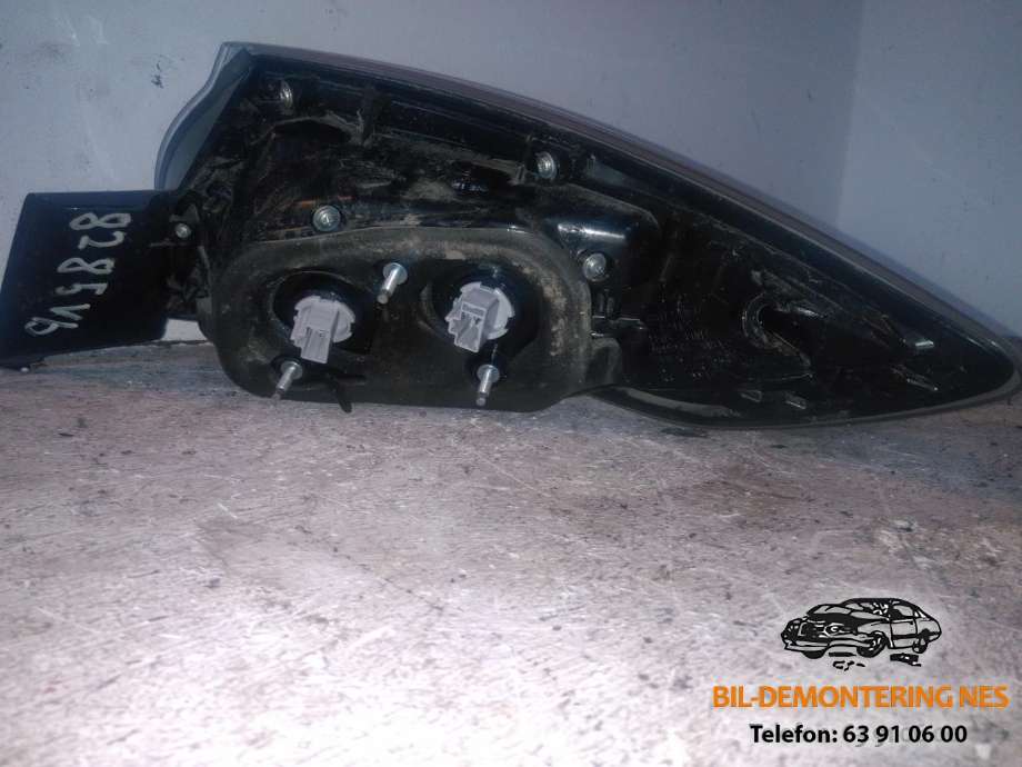 Baklykt venstre ytre til Mazda 3 2009-2013 (Type II)  