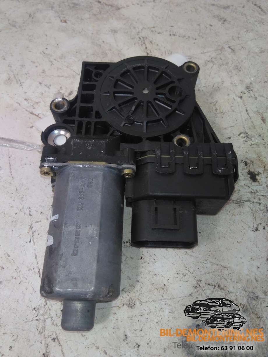 Ruteheis, kun motor, venstre foran til Audi A6, Allroad 2000-2005 (Type I) (C5) (C5) (0130821775|)