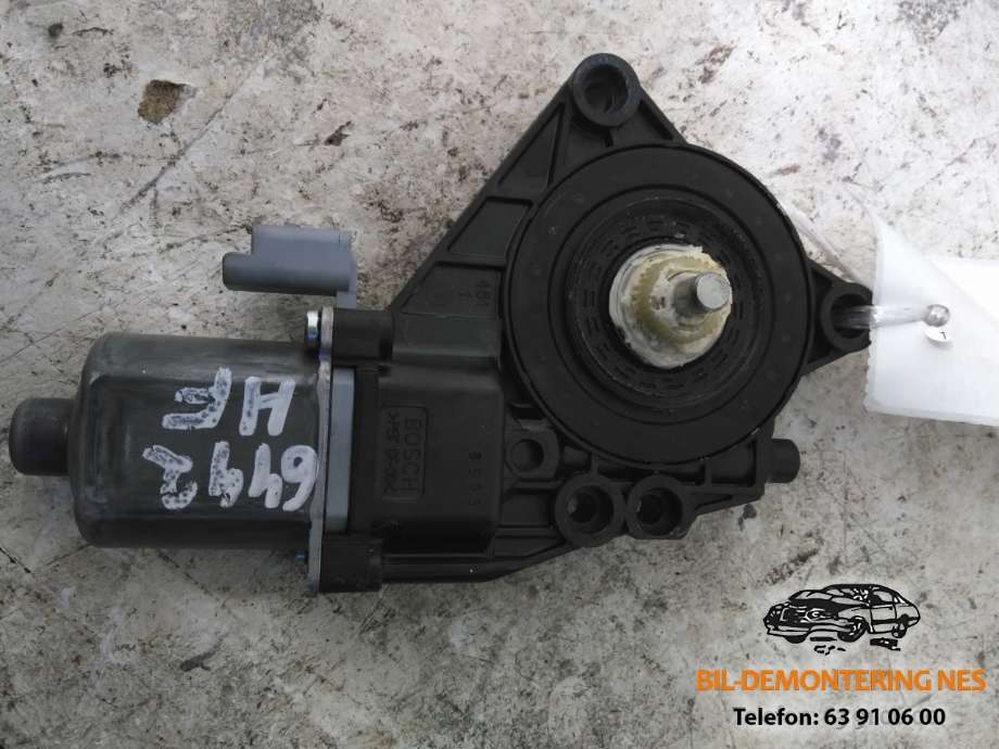 Ruteheis, kun motor, høyre foran til Hyundai Ix20 2010-2017  (824601P000|0130822581|)