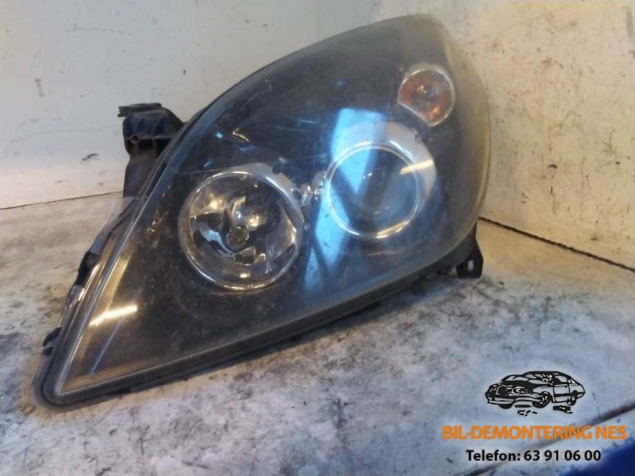 Frontlykt venstre halogen til Opel Vectra C, 2005-2008 (Type II)