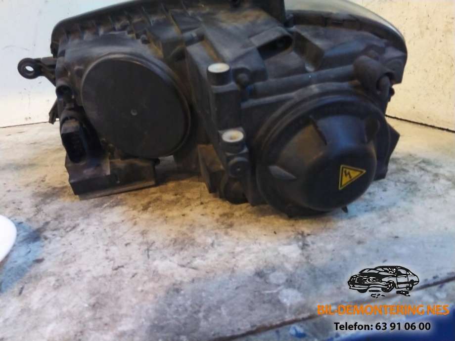 Frontlykt høyre xenon til VW Touran 2007-2010 (Type I, Fase 2)  (1307329120|)