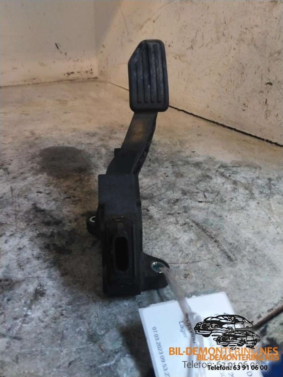 Pedal gass til Toyota Yaris, 2014-2020 (Type III, Fase 2)  