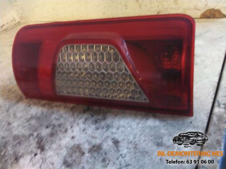 Baklykt venstre til Ford Transit Connect 2009-2013 (Type I, Fase 2)