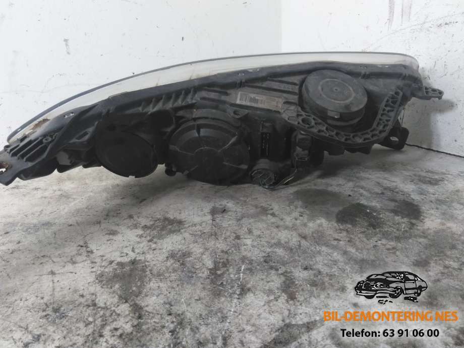 Frontlykt venstre halogen til Citroën C5 2008-2017 (Type II)  (89905351|6208V8|)