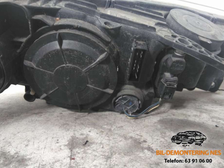 Frontlykt venstre halogen til Citroën C5 2008-2017 (Type II)  (89905351|6208V8|)