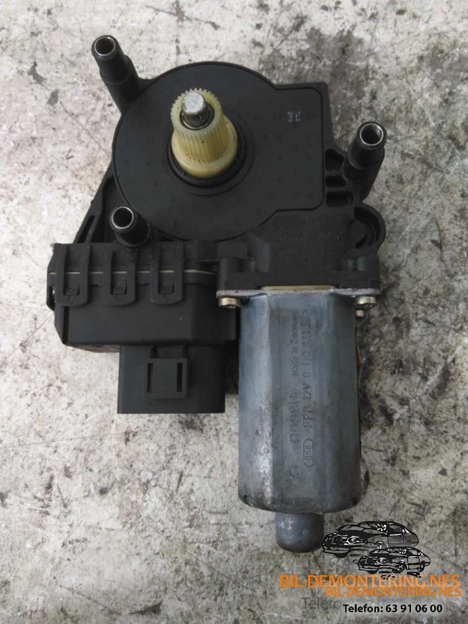 Ruteheis, kun motor, venstre foran til Audi A6, Allroad 2000-2005 (Type I) (C5) (C5) (700103298100105|BRM480959801D|)