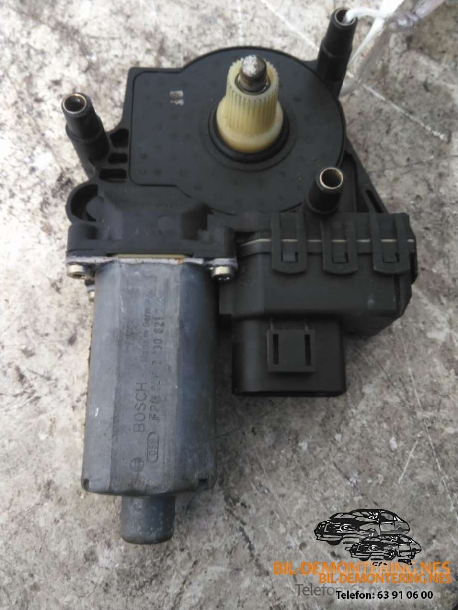 Ruteheis, kun motor, høyre foran til Audi A6, Allroad, 2000-2005 (Type I) (C5) (C5) (450959802D)