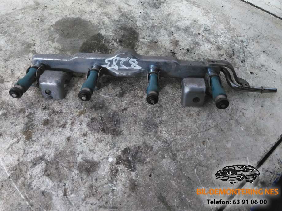 Dyseskinne (fuelrail) til Mazda 3, 2009-2013 (Type II)  