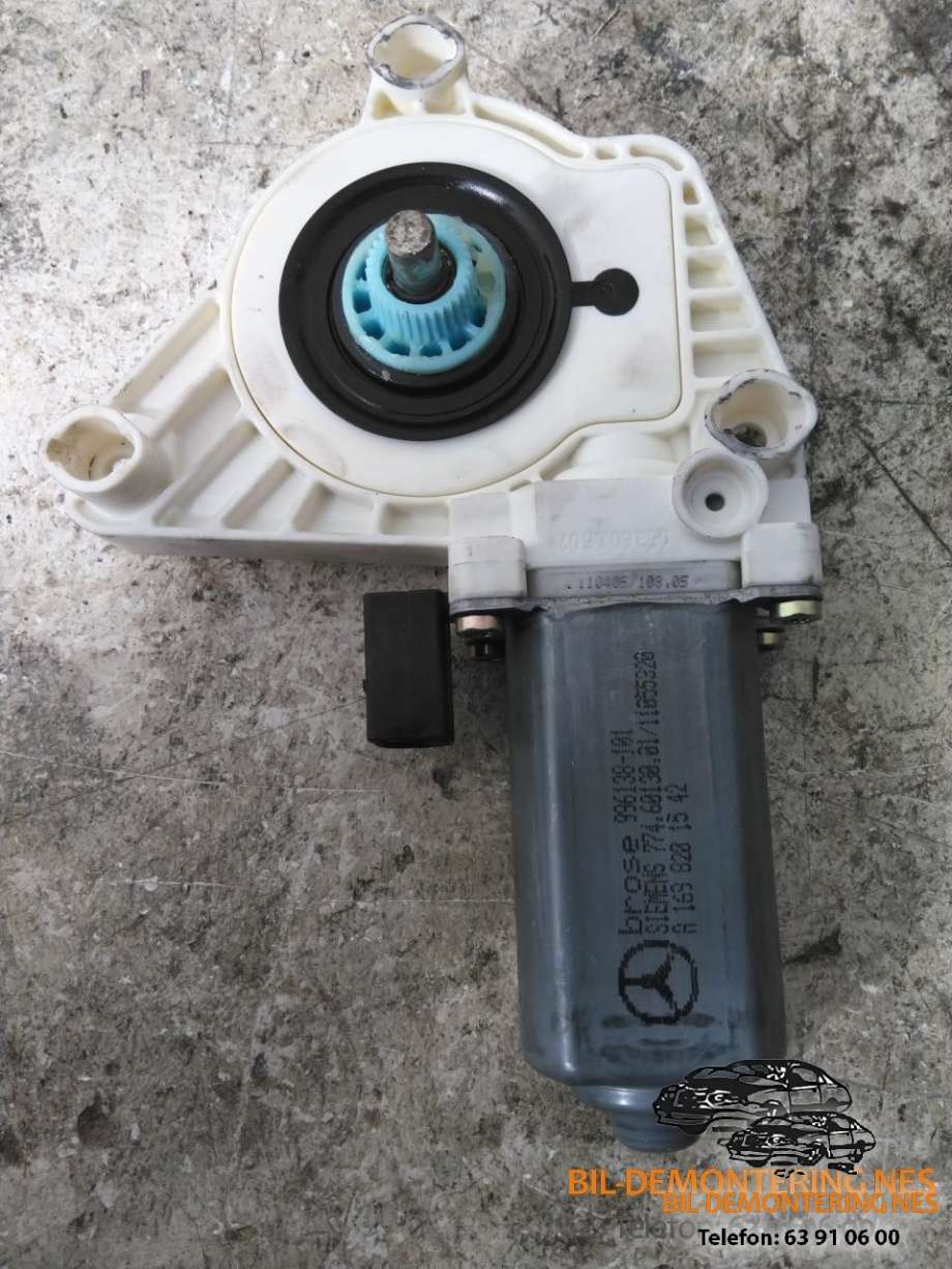 Ruteheis, kun motor, venstre foran til Mercedes A-Klasse 2005-2012 (W169) (W169) (A1698201542|)