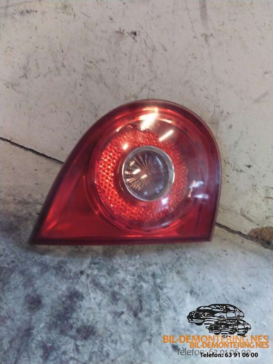 Baklykt venstre indre til VW Golf V, Combi 2003-2008  