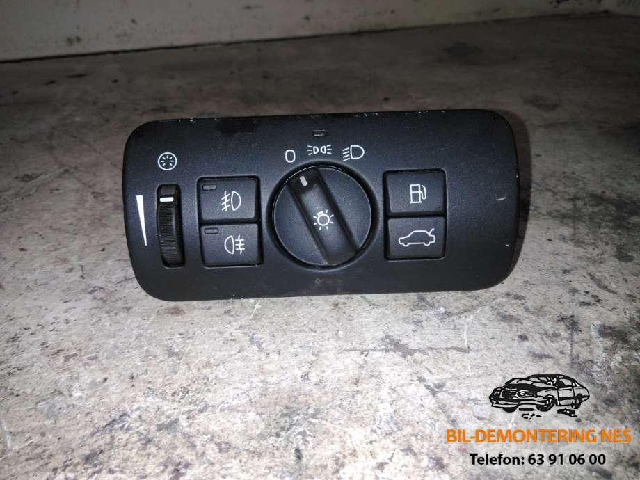 Bryter lys til Volvo V70, 2007-2013 (Type III, Fase 1)  