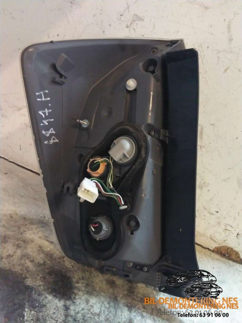 Baklykt høyre til Toyota Prius 2009-2016 (Type III) (COMBI) (COMBI) (8155147121|)