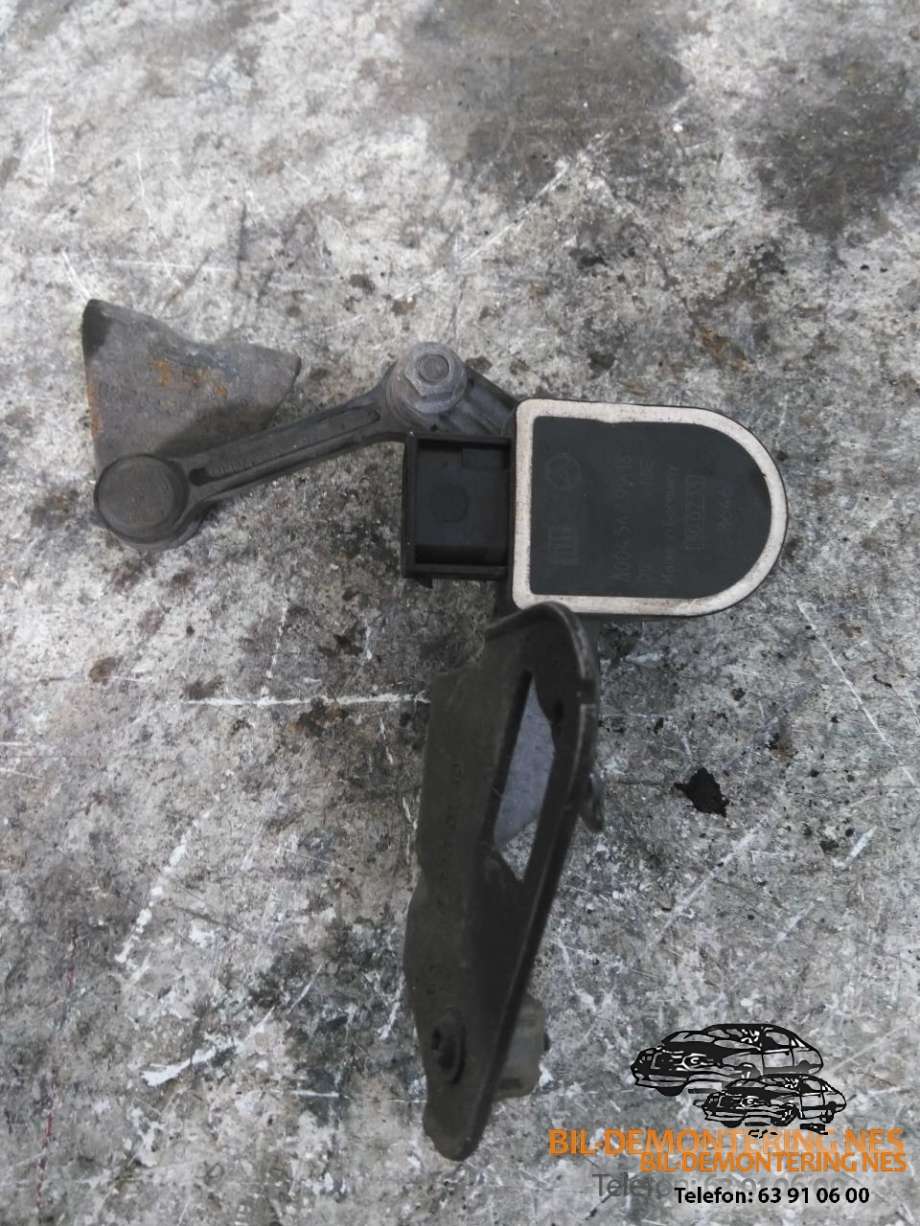 Sensor nivå til Mercedes A-Klasse 2012-2018 (W176) (W176) (A2463230140|)