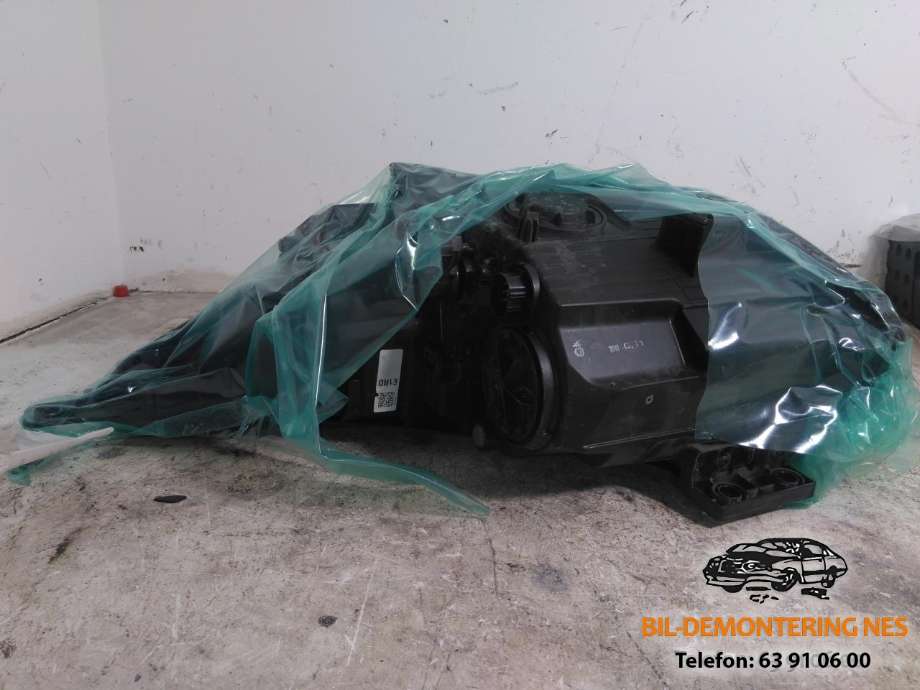Frontlykt høyre halogen til Kia Soul 2014-2019 (Type II)
