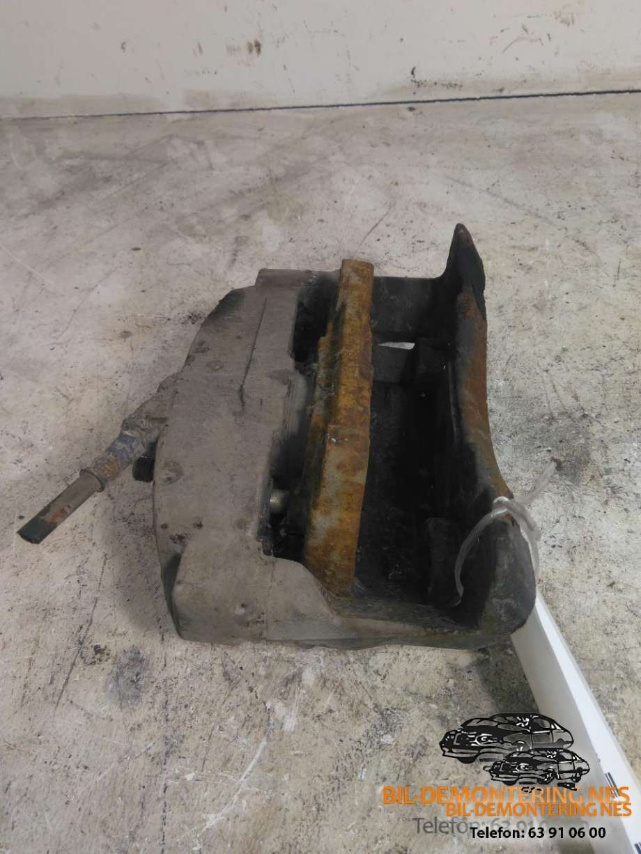 Bremsecaliper venstre foran til Volvo XC70, 2008-2013 (Type II, Fase 1)  (6020)