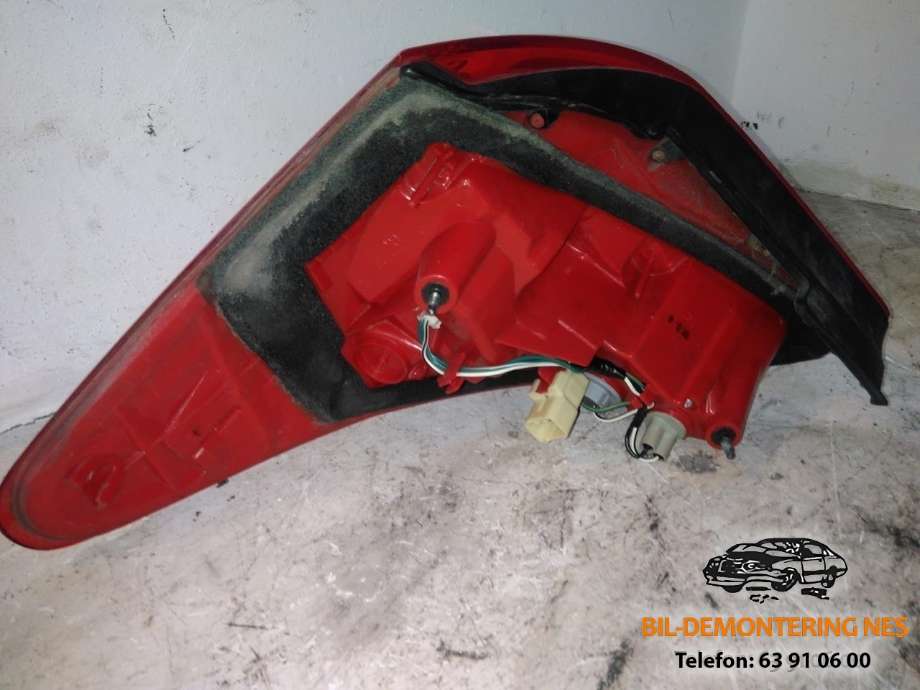 Baklykt høyre til Toyota RAV4 2006-2009 (Type III, Fase 1)  